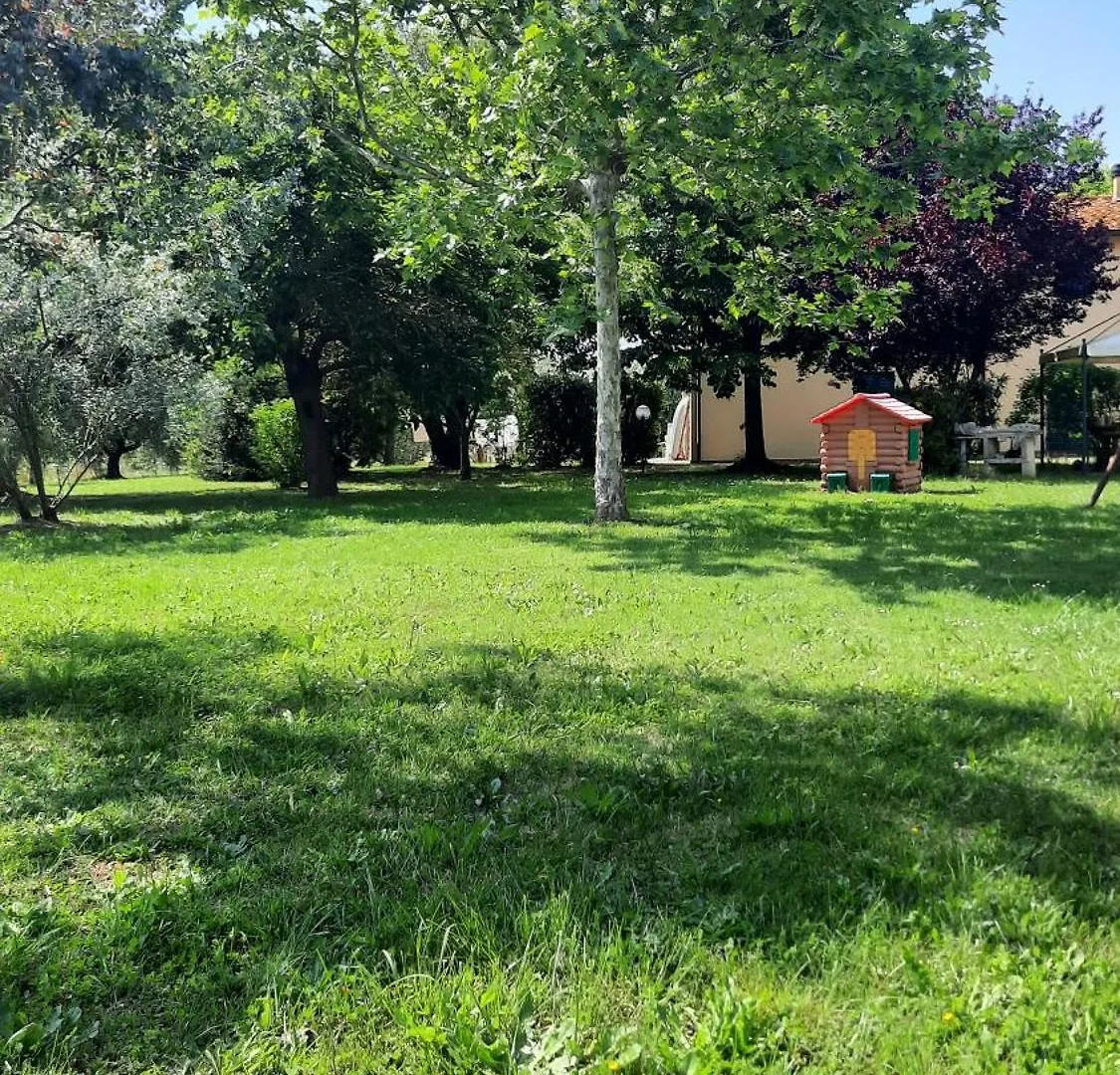 Podere Il Cerrone App Romilda Con Piscina Fauglia 0*,